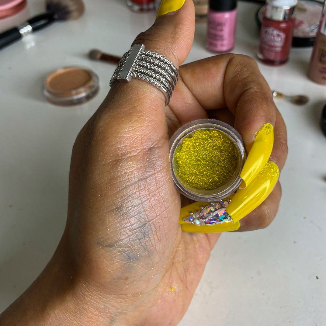 Everly Beauties #310 Multichrome Loose Pigment | High-Shine Shifting Eyeshadow