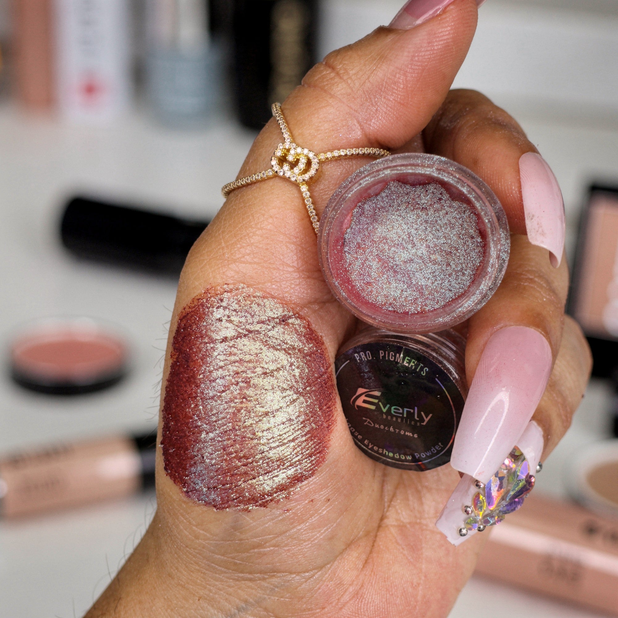 Everly Beauties SE Series Duochrome Loose Pigment | High-Intensity Shifting Eyeshadow