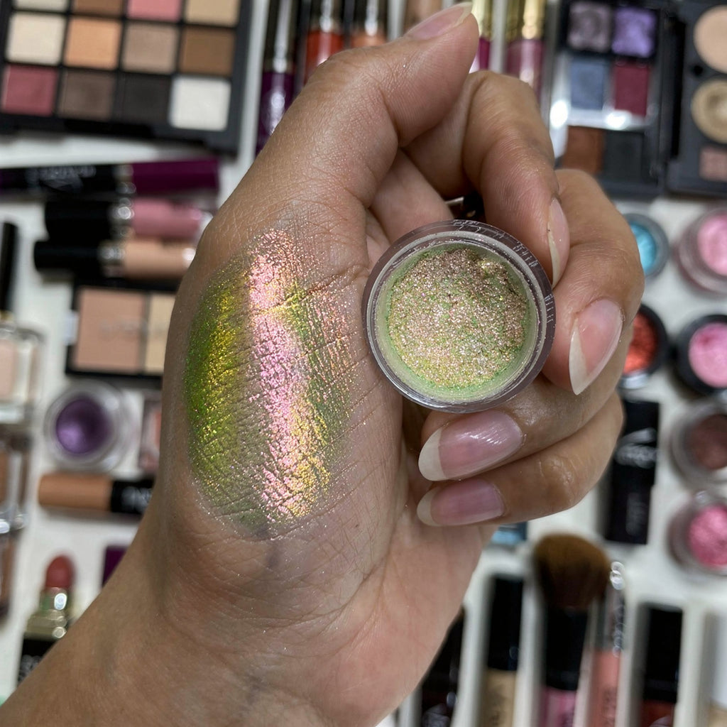 Everly Beauties 313 Series Multichrome Loose Pigment Eyeshadow | High-Shine Color Shift