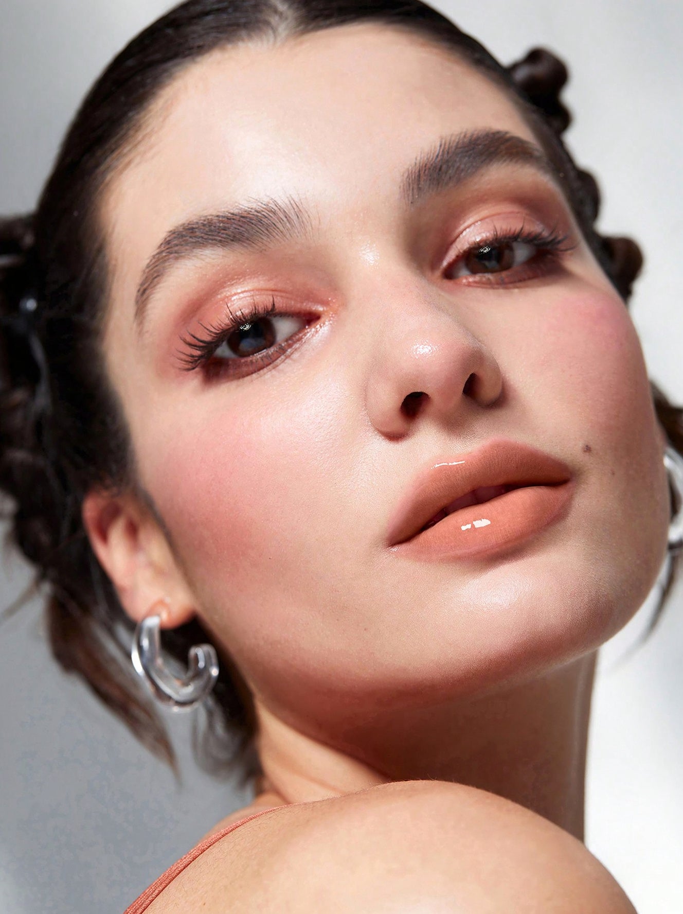 Sheglam Pout-Perfect Shimmer Lip Plumper – Glittery, Juicy, Hydrated Lips